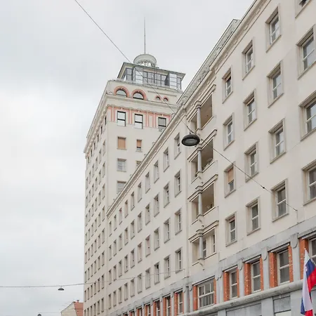 Skyscraper Amazing Castle & View Appartement Ljubljana