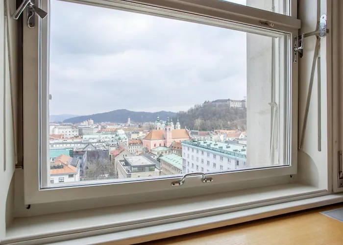 Appartement Skyscraper Amazing Castle & View *