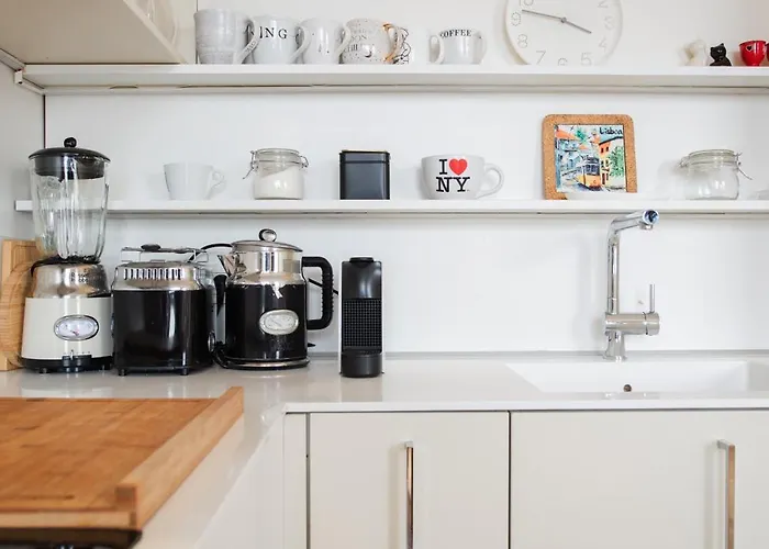 Skyscraper Amazing Castle & View *