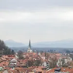아파트 Skyscraper Amazing Castle & View 류블랴나